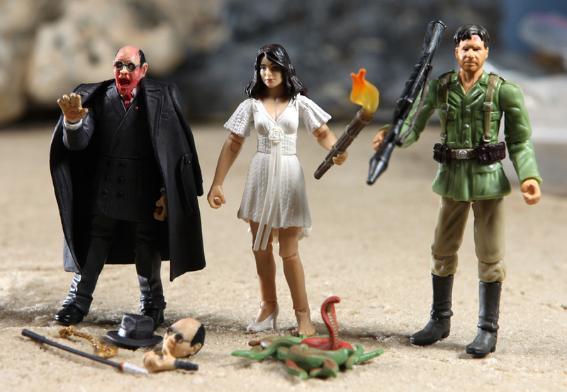 Illustration for article titled 30 Comic-Con exclusive toys you'll sell your organs for